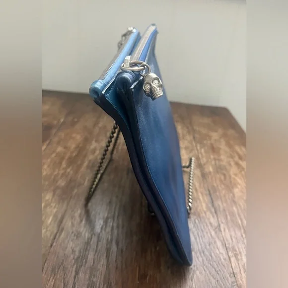 Authentic Alexander McQueen Dual pouch - Picture 4 of 10